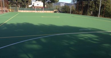 Vuit equips es disputaran diumenge el torneig de futbol sala base de Navès Vuit equips es disputaran diumenge el torneig de futbol sala base de Navès