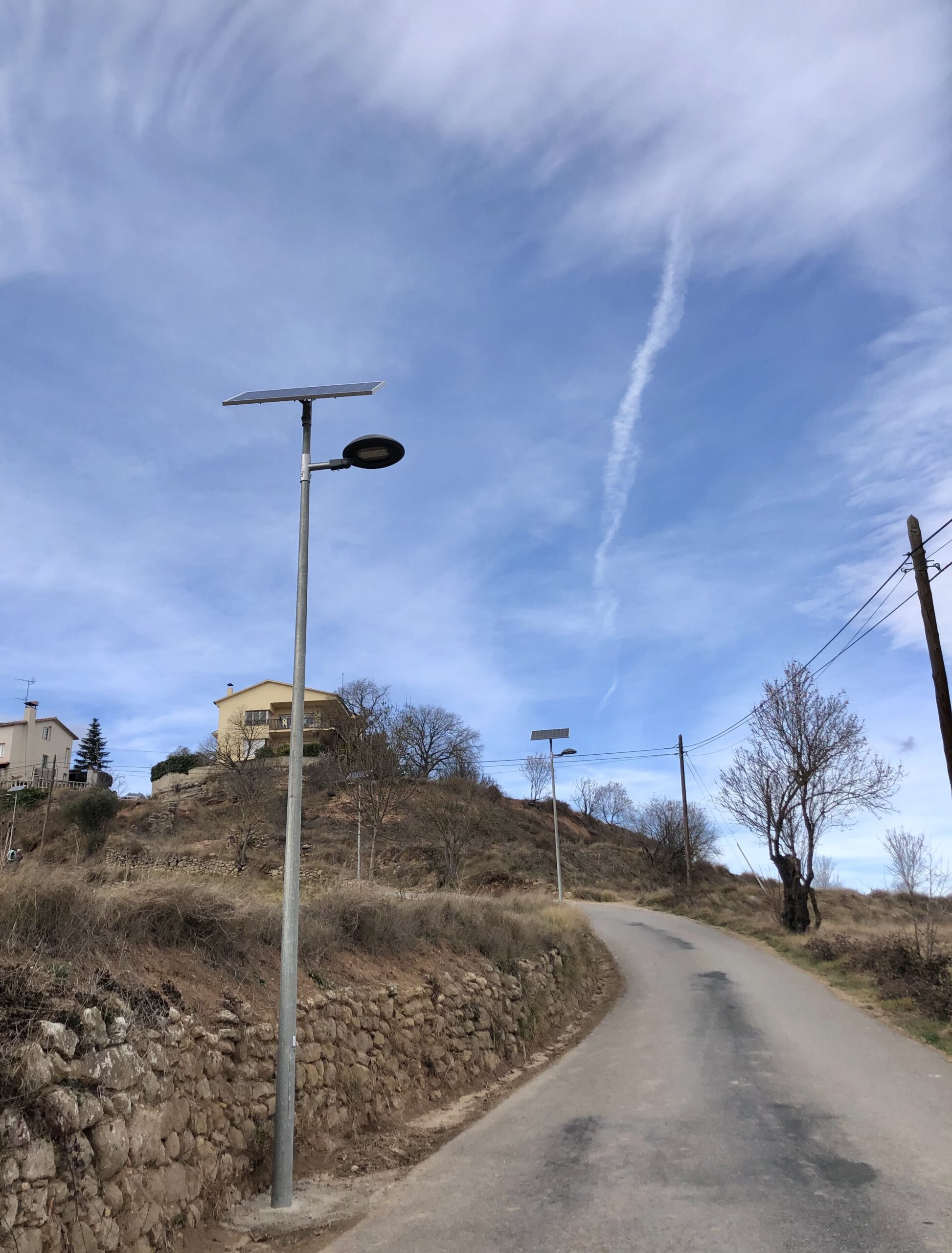 El Cam De La Creu Estrena Enllumenat P Blic Amb Energia Solar Solsona Fm