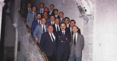 Llobera decreta tres dies de dol per la mort de l’exalcalde Joan Molins i Farré, als 79 anys Llobera decreta tres dies de dol per la mort de l’exalcalde Joan Molins i Farré, als 79 anys