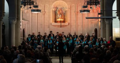 L’Orfeó Nova Solsona cantarà a la Vetllada Musical de Santa Cecília juntament amb la Coral Morunys i la Fònica de Freixinet L’Orfeó Nova Solsona cantarà a la Vetllada Musical de Santa Cecília juntament amb la Coral Morunys i la Fònica de Freixinet
