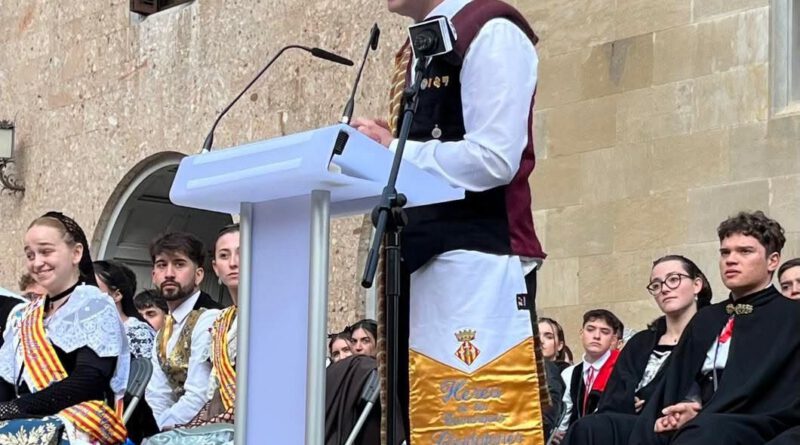 El solsoní Miquel Pérez és el nou hereu de les comarques lleidatanes i el segon fadrí d’honor de Catalunya El solsoní Miquel Pérez és el nou hereu de les comarques lleidatanes i el segon fadrí d’honor de Catalunya