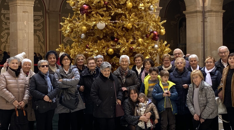 La Coral Estel de Sant Jordi de Solsona culmina un intercanvi a Martorell amb un concert solidari per la Marató La Coral Estel de Sant Jordi de Solsona culmina un intercanvi a Martorell amb un concert solidari per la Marató