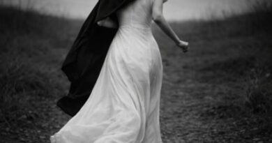 L’artista solsonino-andorrana Marta Roure publica avui un nou senzill, ‘Volar’, una cançó sincera sobre sanar i tornar a estimar L’artista solsonino-andorrana Marta Roure publica avui un nou senzill, ‘Volar’, una cançó sincera sobre sanar i tornar a estimar