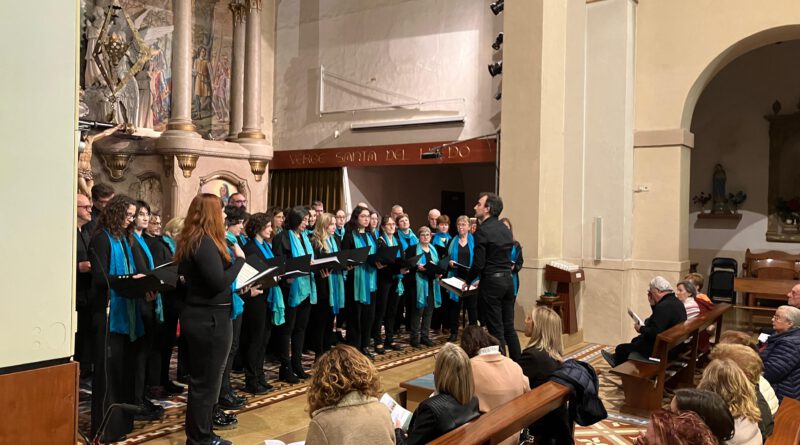 L’Orfeó Nova Solsona porta la seva música a Valls L’Orfeó Nova Solsona porta la seva música a Valls