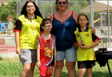 Toni Márquez, Marisa Díaz i Quirze Pellicer guanyen el Torneig de Cloenda de la Lliga Comarcal de Bitlles Catalanes