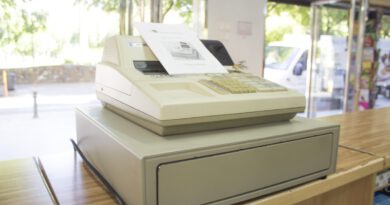 Els Mossos d’Esquadra detenen un home per robar en dos bars de Solsona la mateixa nit Els Mossos d’Esquadra detenen un home per robar en dos bars de Solsona la mateixa nit